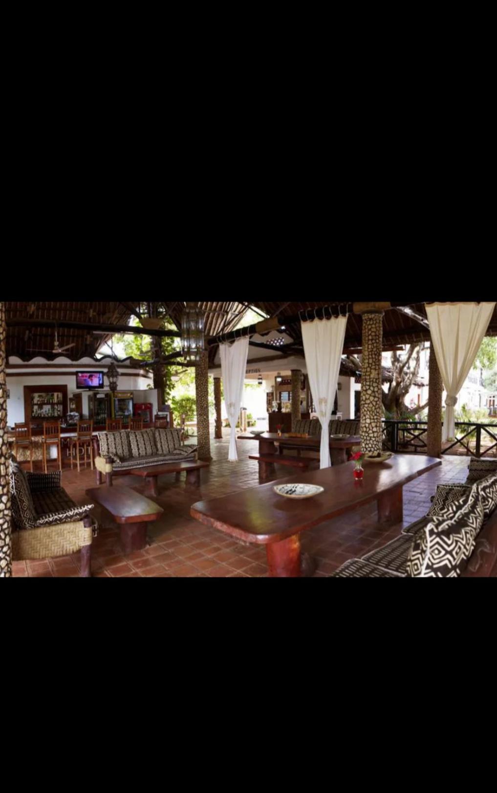 Mangro Hotel Playa de Diani Exterior foto