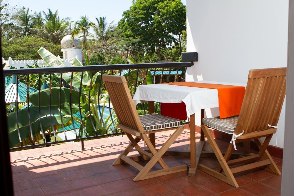 Mangro Hotel Playa de Diani Habitación foto